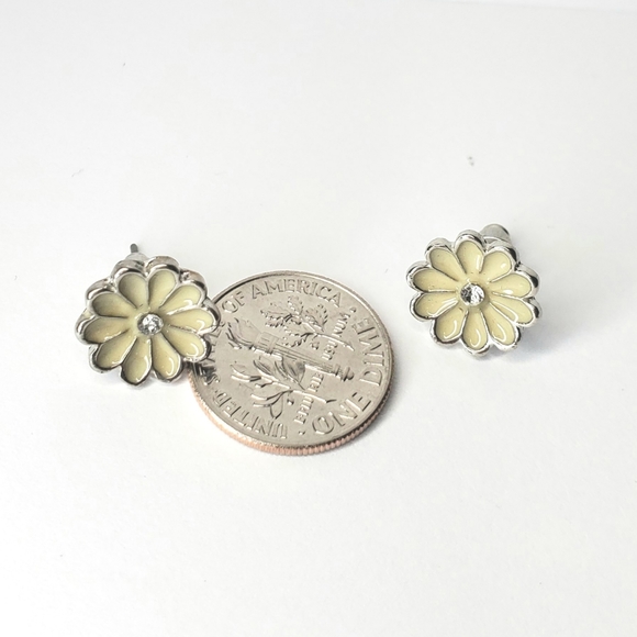 🌻Small flower earings - Picture 6 of 6
